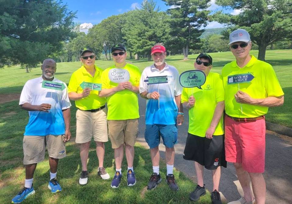 Swing Fore Charity golf 1